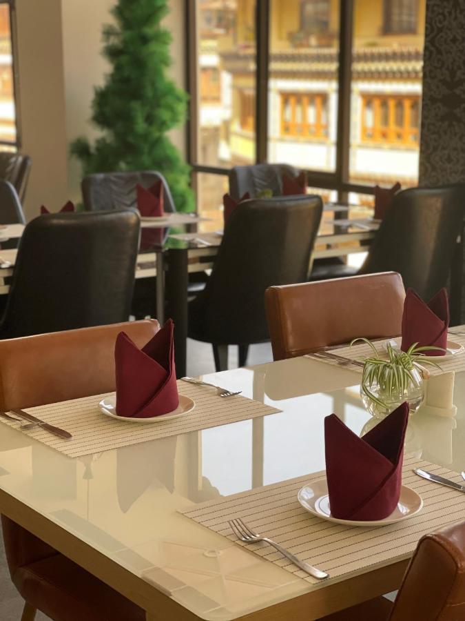 Yang Bhutan Hotel بارو المظهر الخارجي الصورة